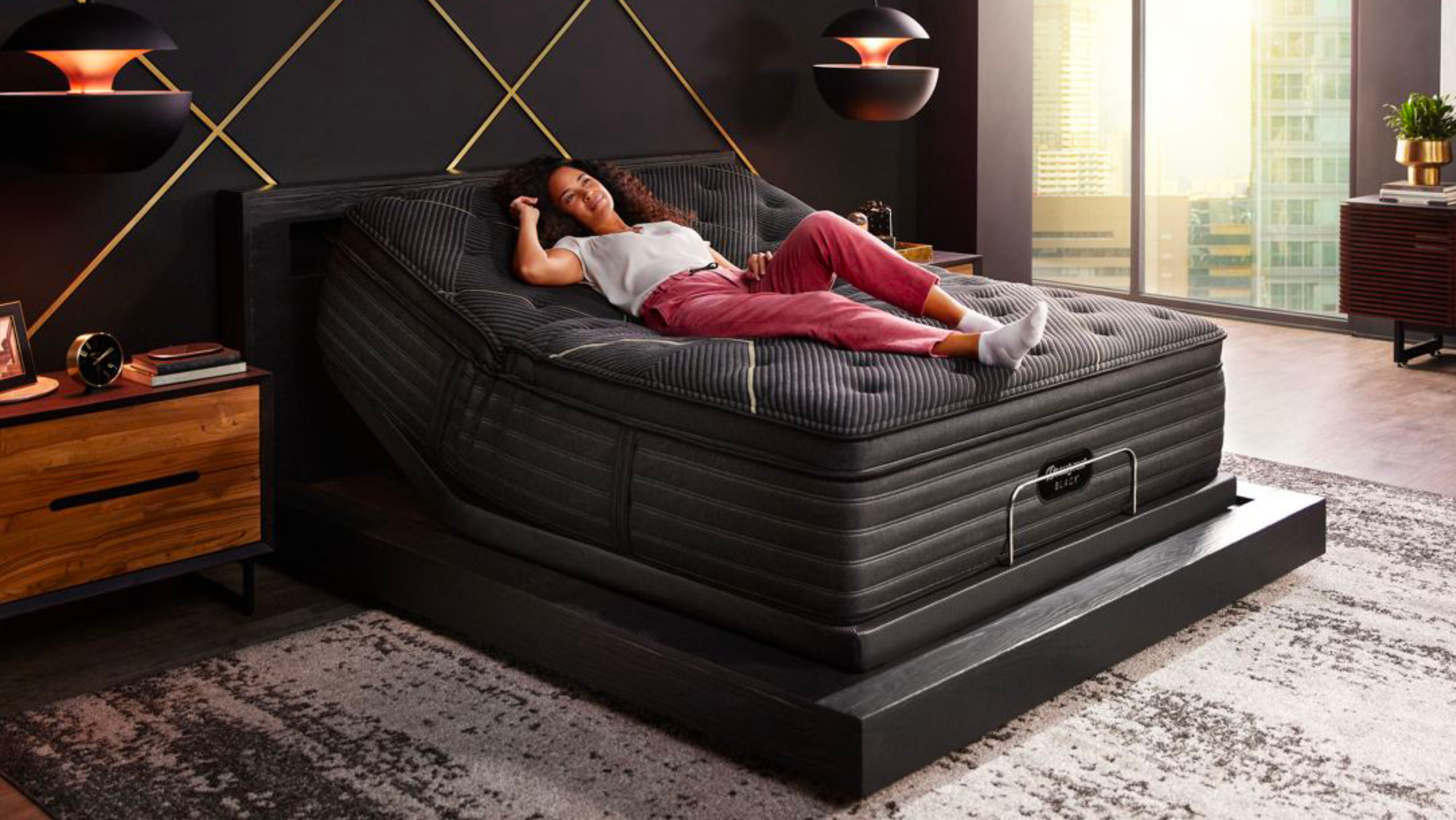 Pressure-relieving mattress for sound sleep