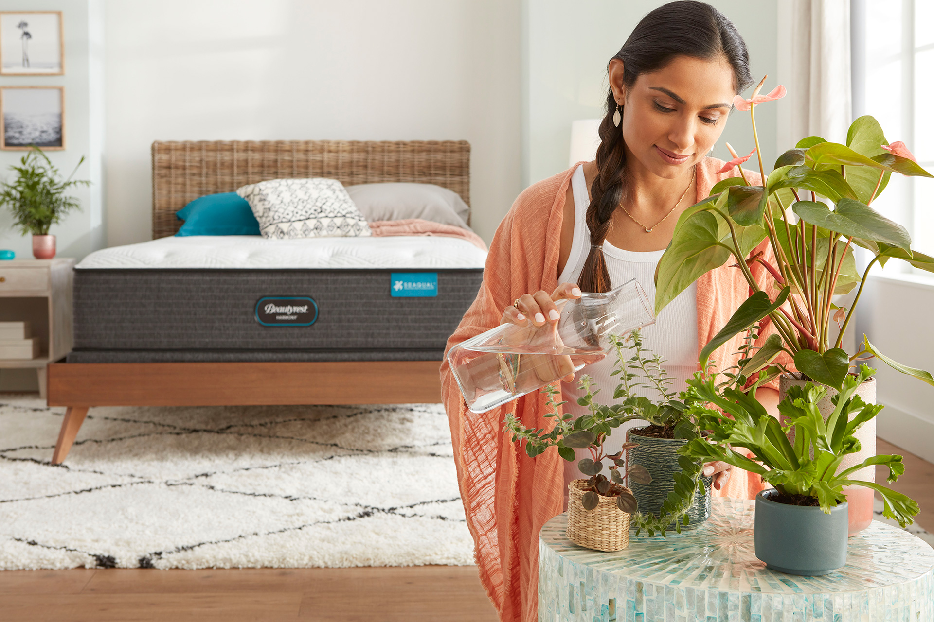BR20_Harmony_Cayman_MD_Lifestyle_Planting_EXP01-22-23 Image of Beautyrest® Harmony Mattress